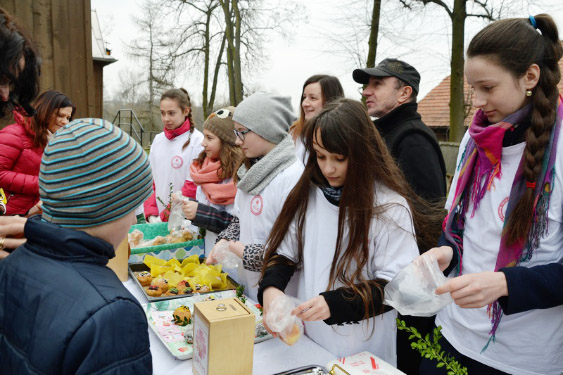 kiermasz wielk 2016tabl